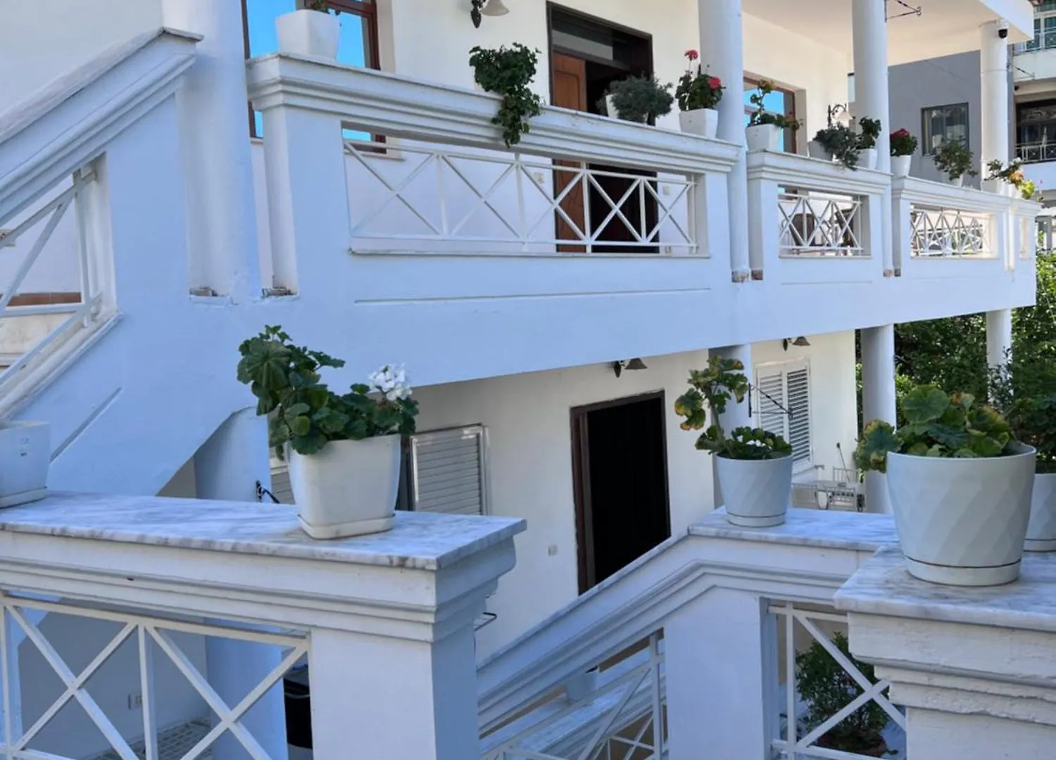 Modern Studio Apartment In A Villa - Tirane Tirana