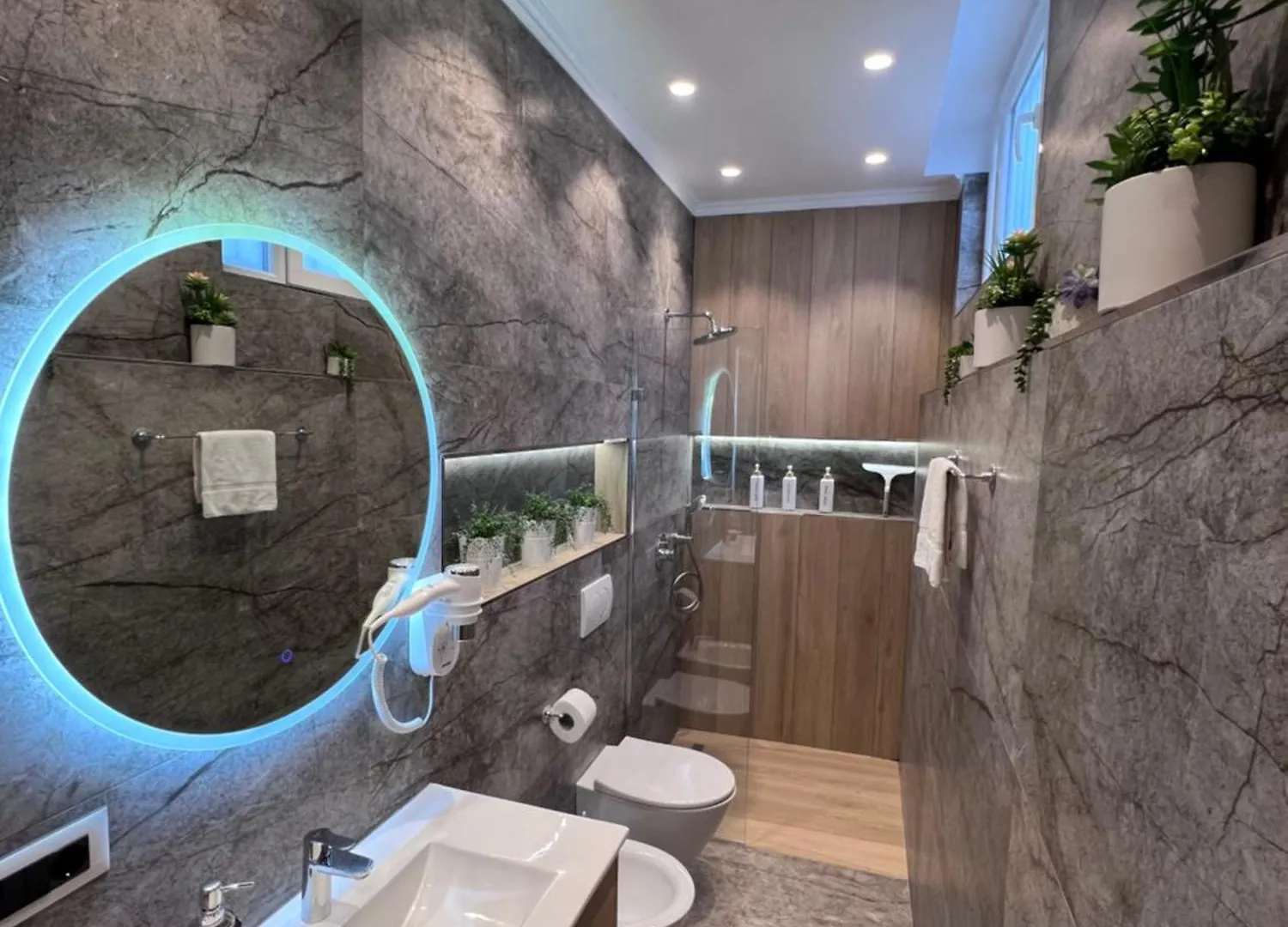 Modern Studio Apartment In A Villa - Tirane  Tirana