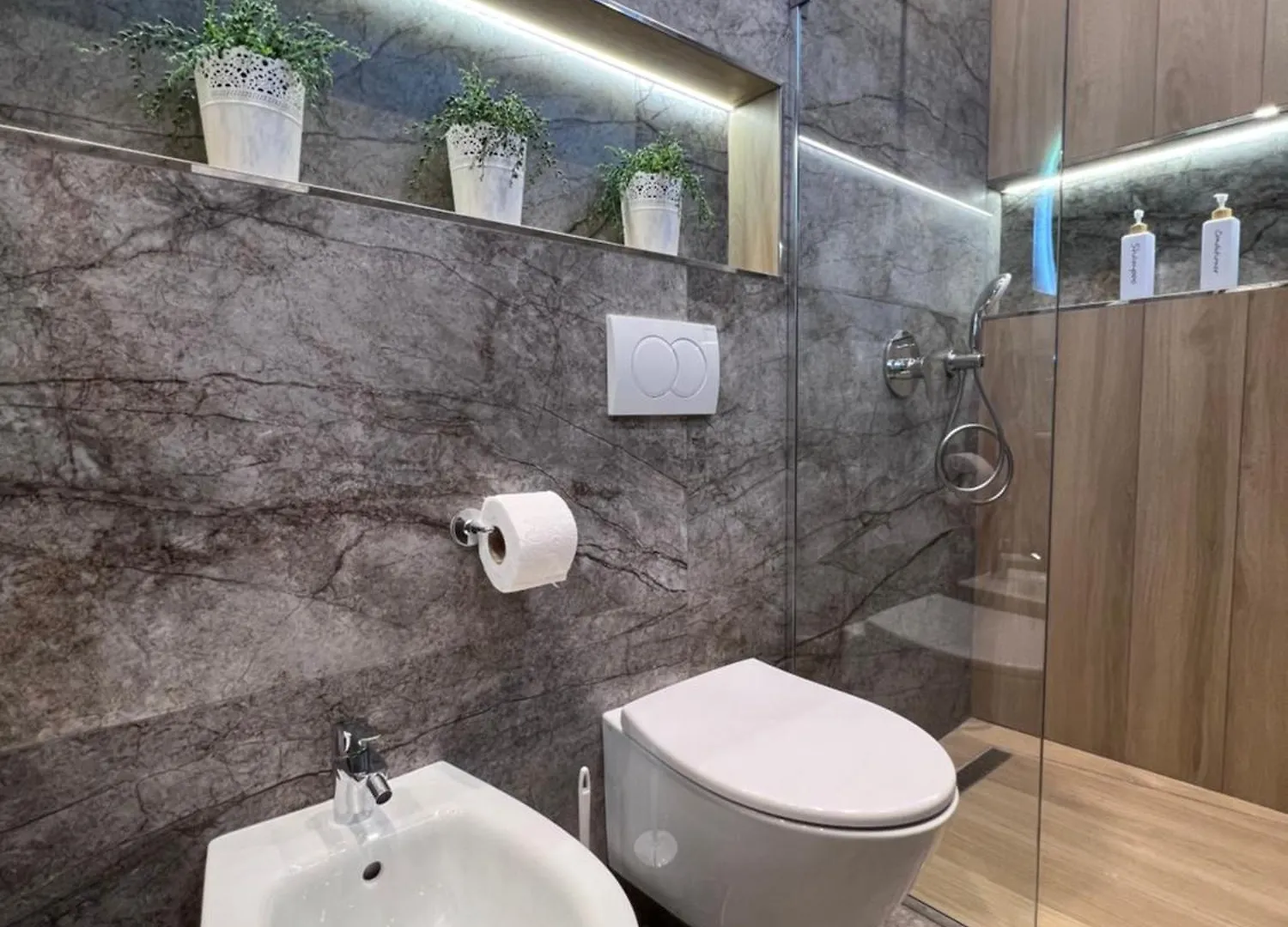 Modern Studio Apartment In A Villa - Tirane Tirana