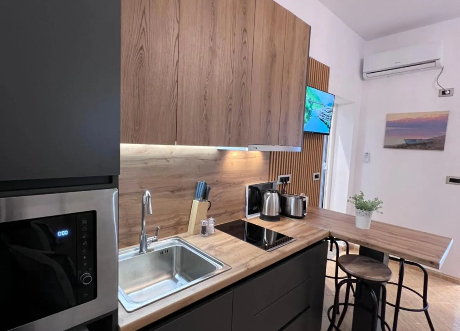 Modern Studio Apartment In A Villa - Tirane  Tirana